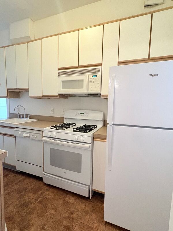 Building Photo - 3037 N Calvert St
