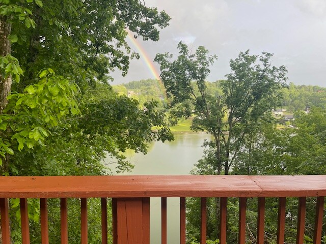 Primary Photo - 348 River Rd