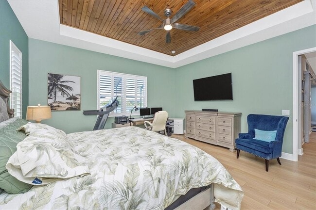 Building Photo - 18805 Valleta Ave