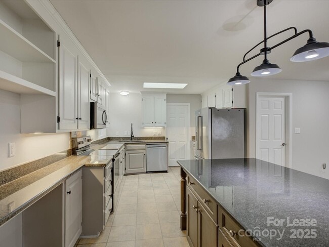 Building Photo - 6219 Colchester Pl