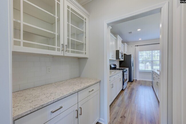 Building Photo - 151 Brockway Dr