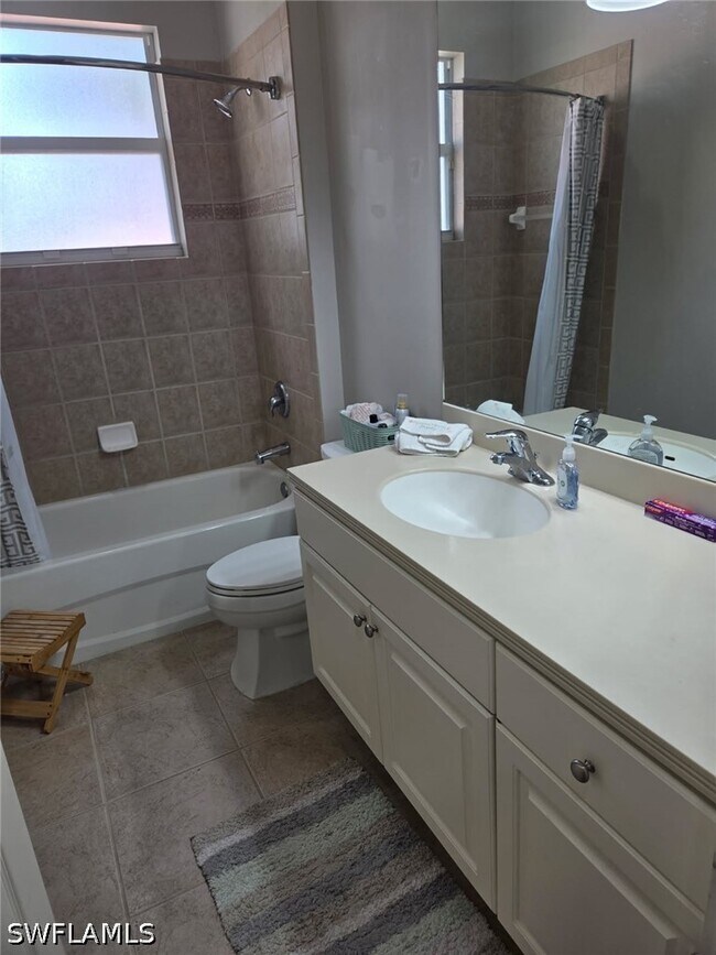 Building Photo - 7071 San Lorenzo Ct