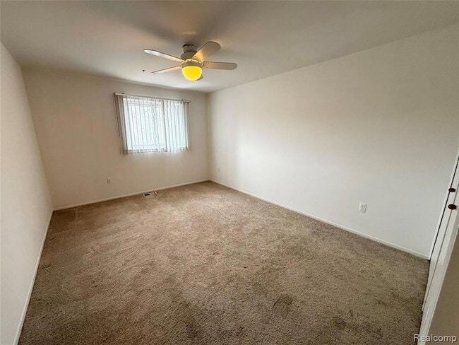 Building Photo - 6842 Indian Creek Dr