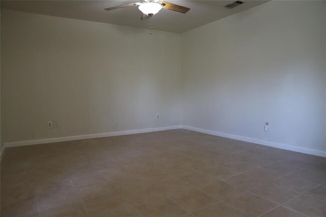 Building Photo - 7807 Bixler Dr