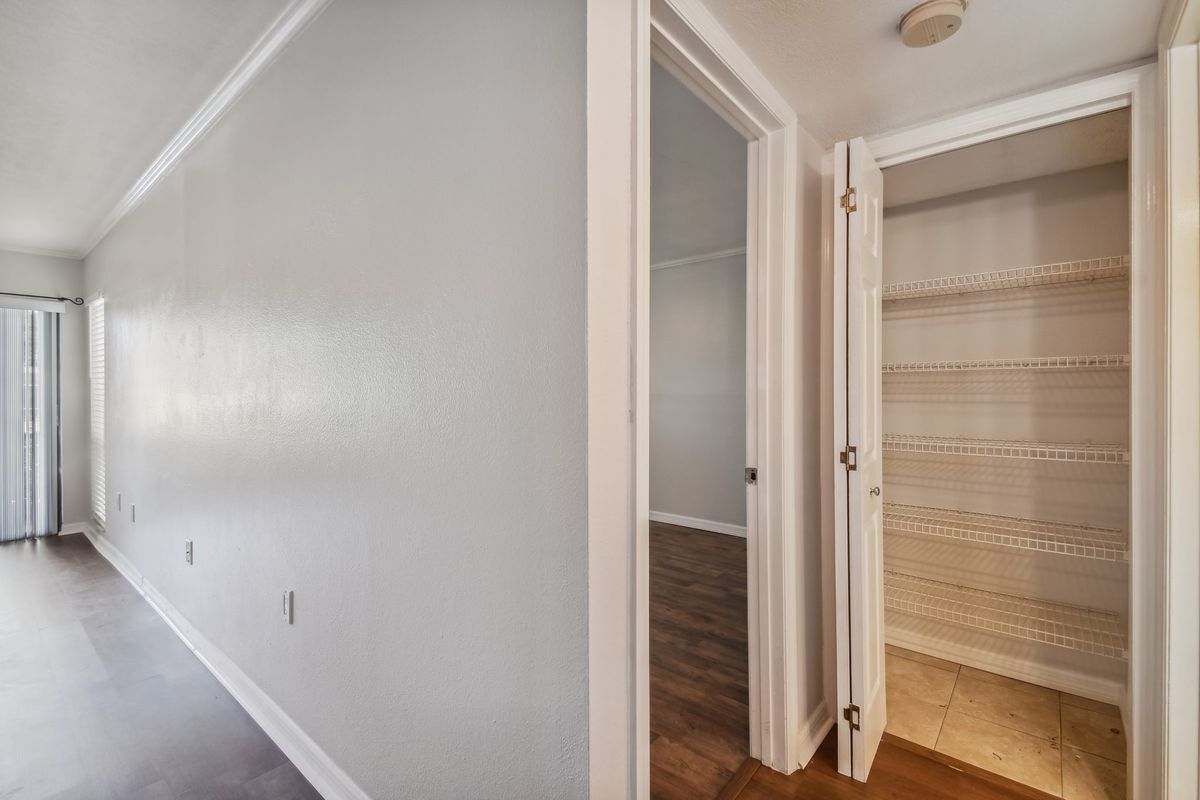 Building Photo - 5558 Baywater Dr