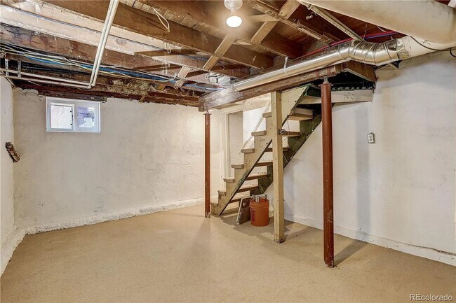 Building Photo - 2943 N York Ct