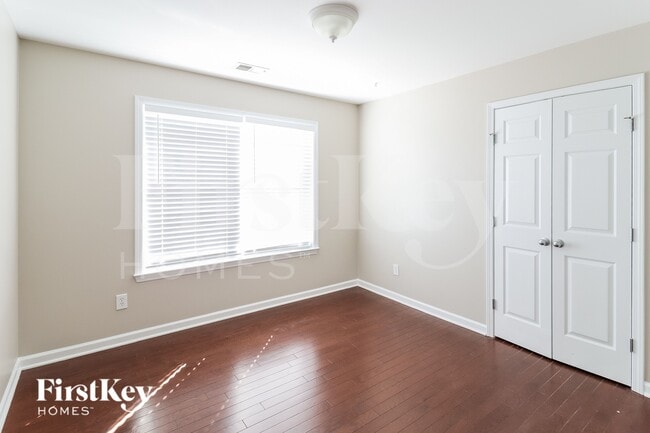 Building Photo - 936 Old Cahaba Dr