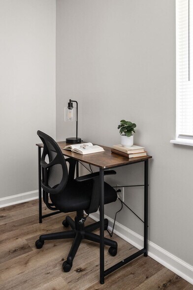 Building Photo - 8538 Gandy Ct