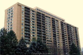 Building Photo - 3713 S George Mason Dr