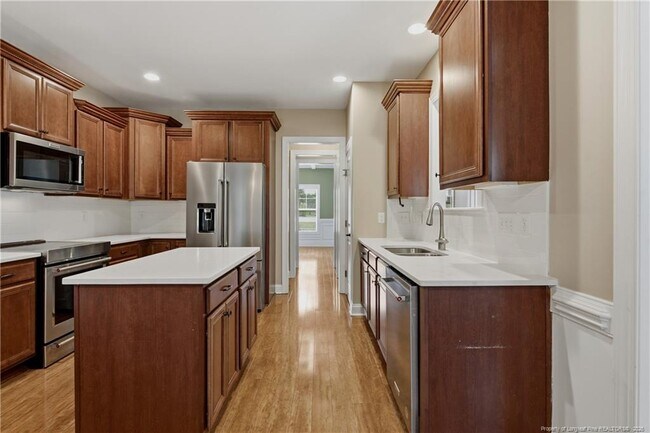Building Photo - 138 Valley Pines Cir