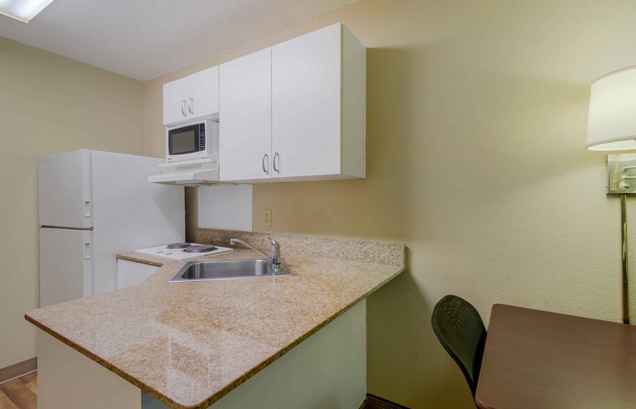 Building Photo - Furnished Studio-Atlanta - Alpharetta - Ro...