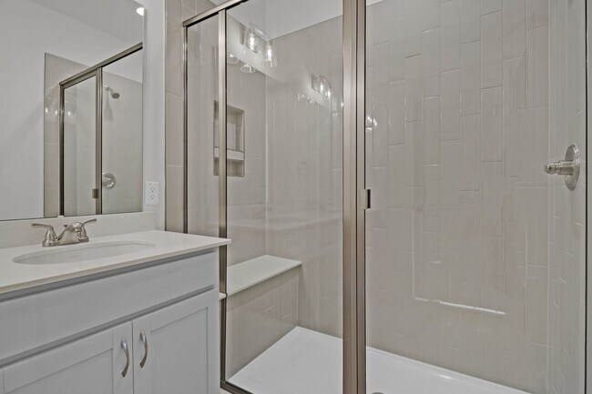 Building Photo - Luxury Townhome in Midtown Nexton