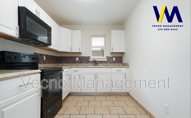 Building Photo - 214 Nopal St