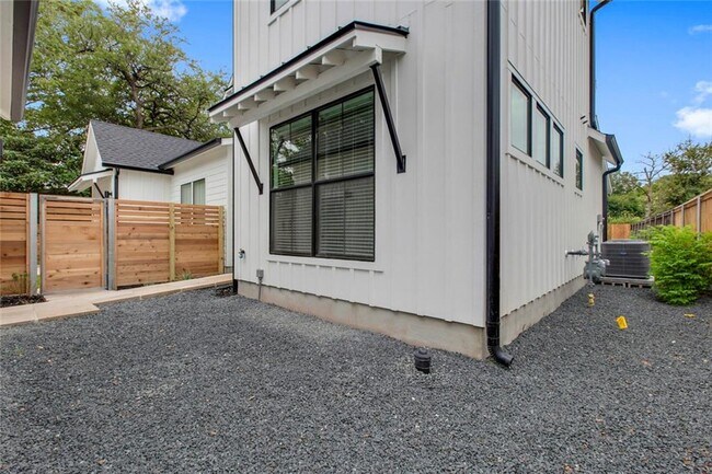 Building Photo - 7512 Delafield Ln