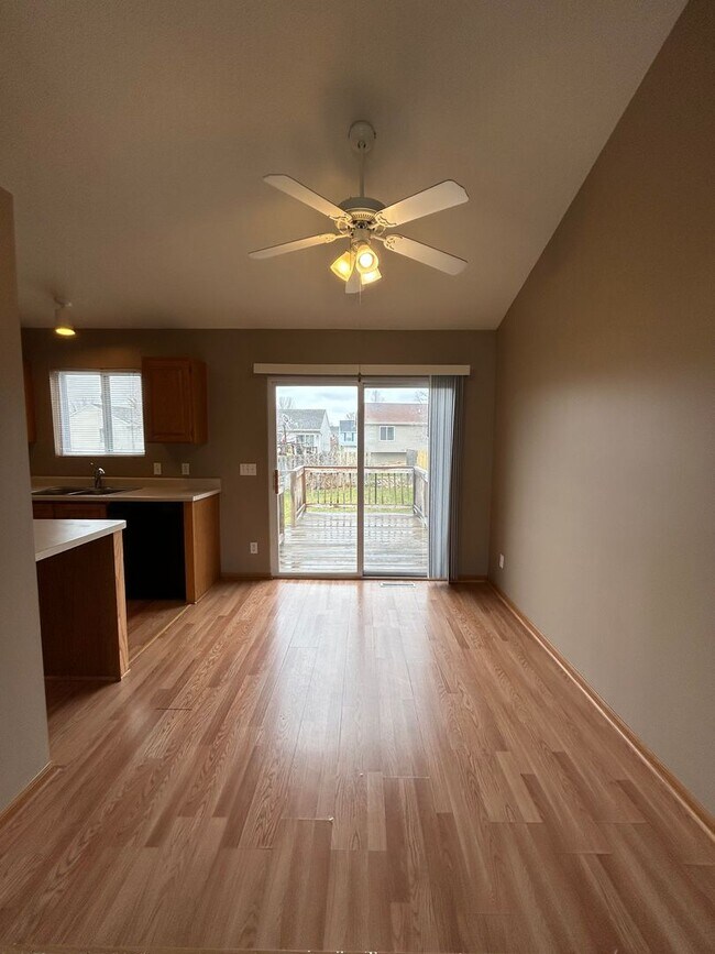 Building Photo - Spacious Millard Living with a Backyard You’ll Love