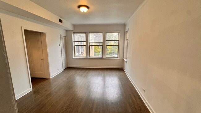 Building Photo - 4441 N Central Ave