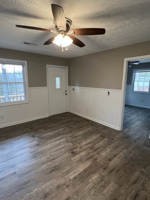 Building Photo - 2143 Wildwood Rd