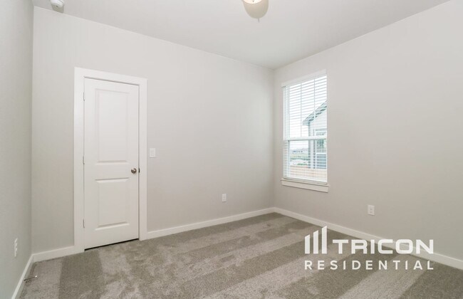 Building Photo - 1648 Mexican Heather Dr