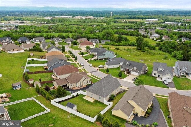Building Photo - 115 Beauregard Dr
