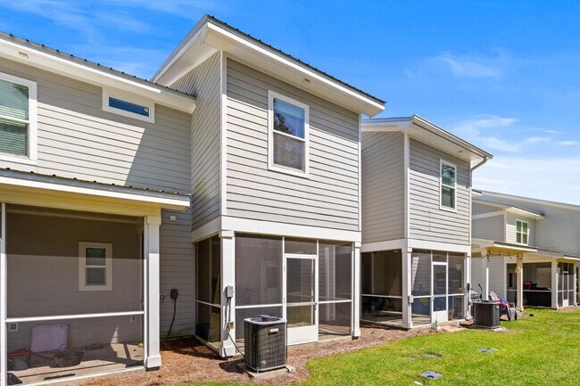 Building Photo - 338 N Sand Palm Rd