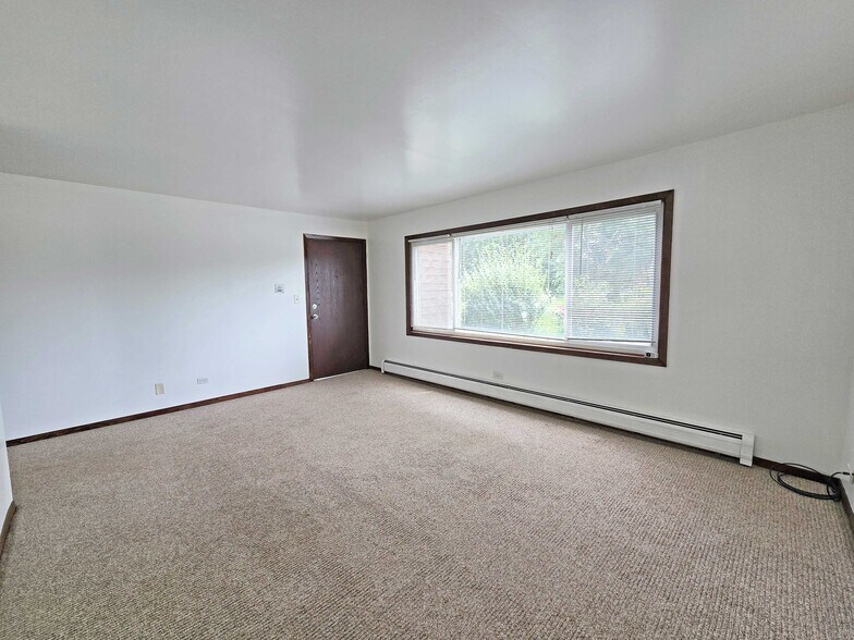 Building Photo - 2 Paxos Dr