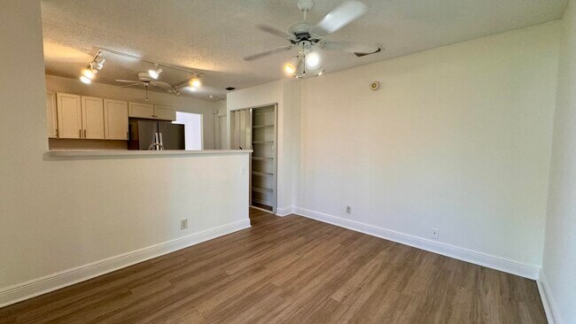 Building Photo - 1746 Harborside Cir