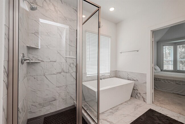 Building Photo - 430 W Cascade Heights Dr