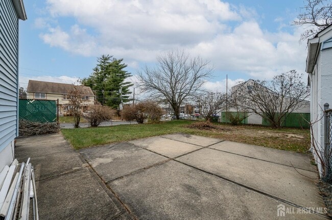 Building Photo - 1 Ovington Ave