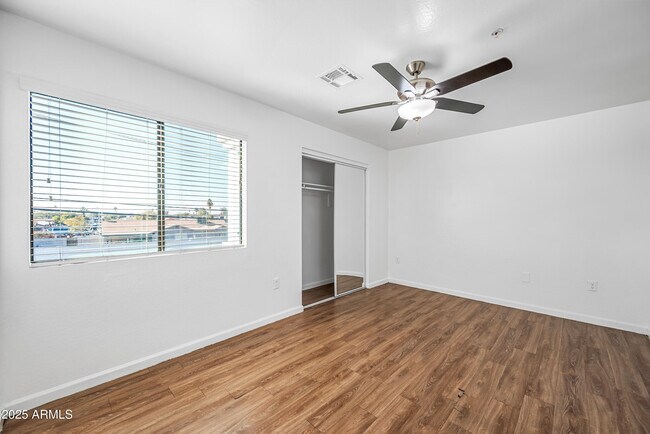 Building Photo - 3065 N 67th Ave