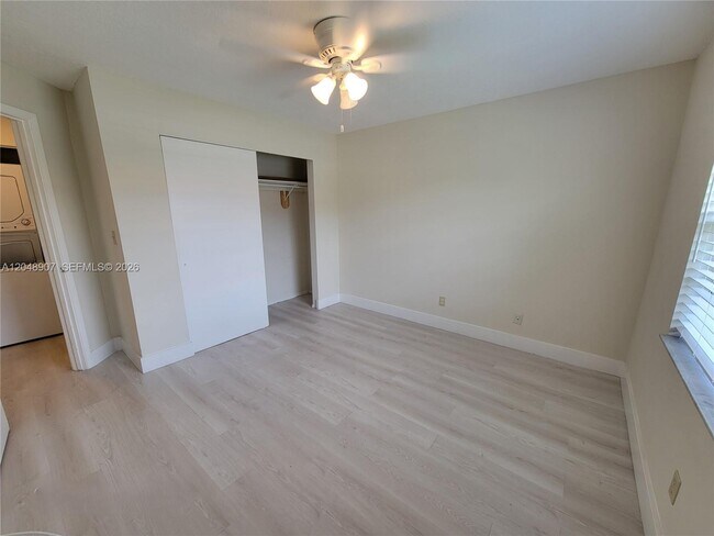 Building Photo - 6014 Indrio Rd