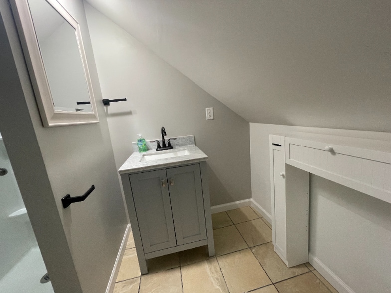 Building Photo - 4522 E Washington St