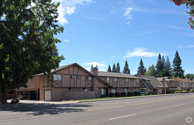 Building Photo - Haven Lake Apartments