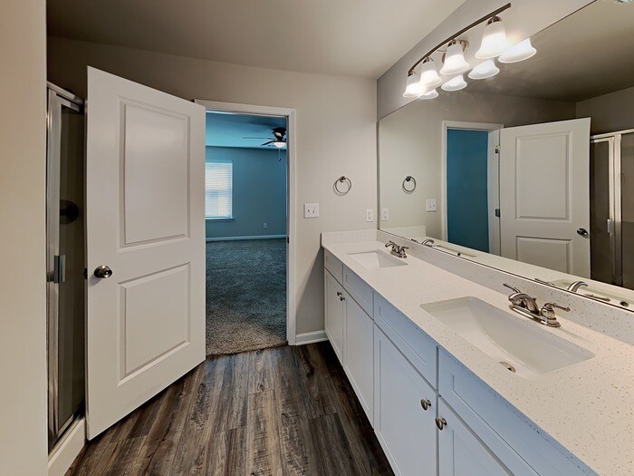 Building Photo - 30 Daniel Ln