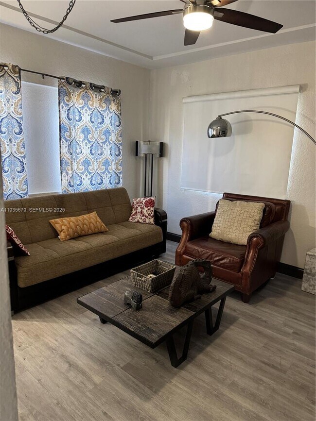 Building Photo - 168 NW 53rd St