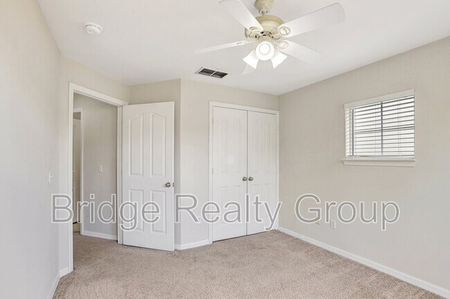 Building Photo - 735 Siena Palm Dr
