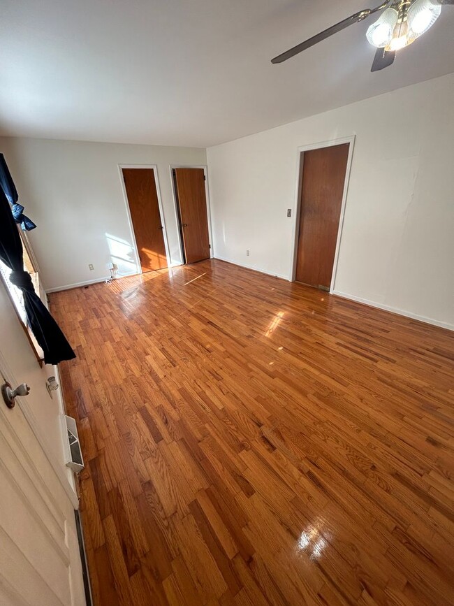 Building Photo - 3/2 House in Jamestown/Lindale $1,495