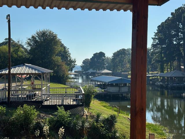 Building Photo - 16729 Malibu Dr