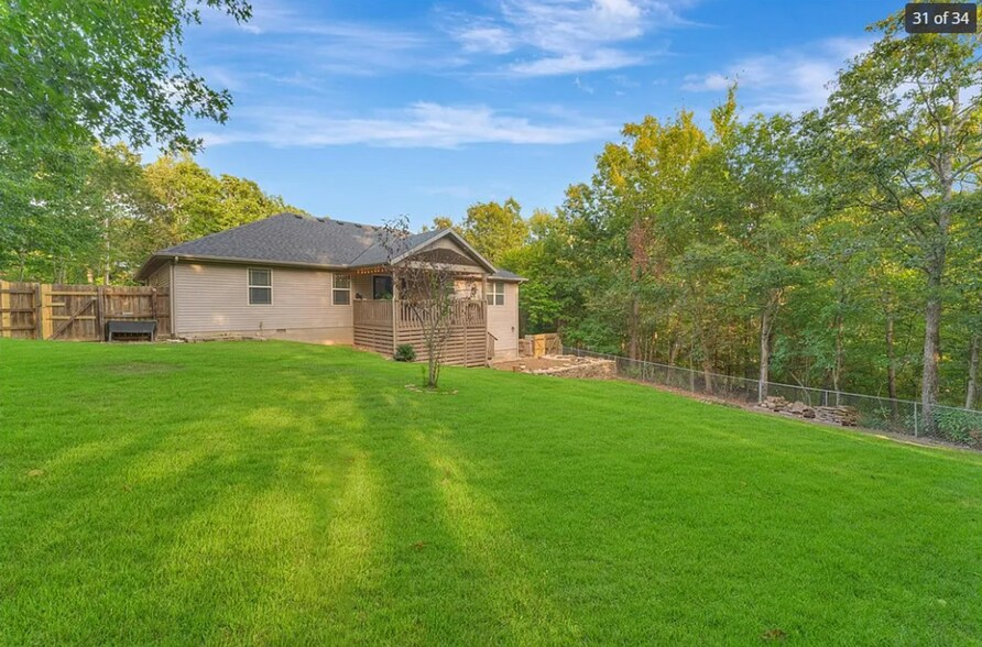 Building Photo - 4 Blenheim Ln