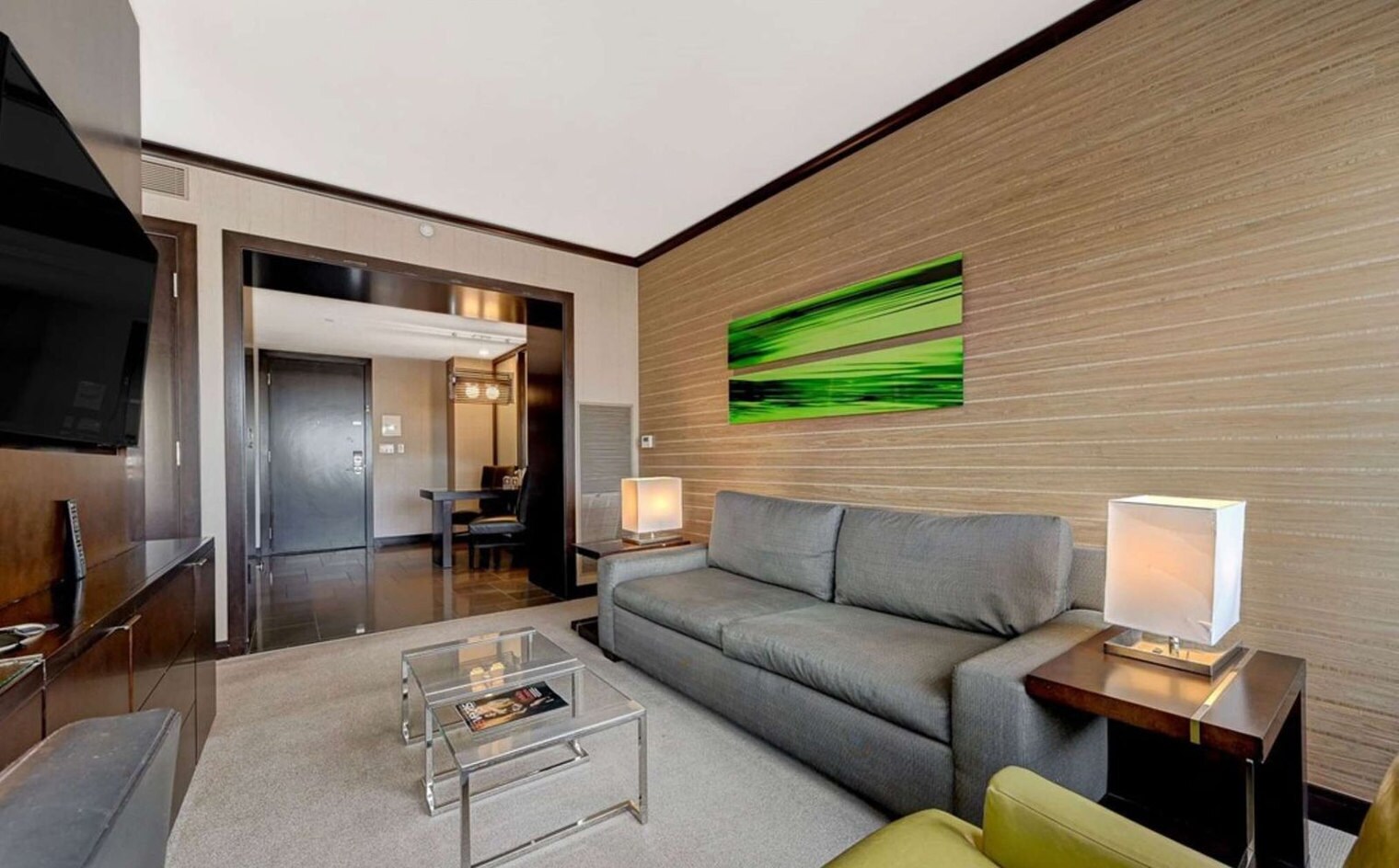 Building Photo - 2600 W Harmon Ave