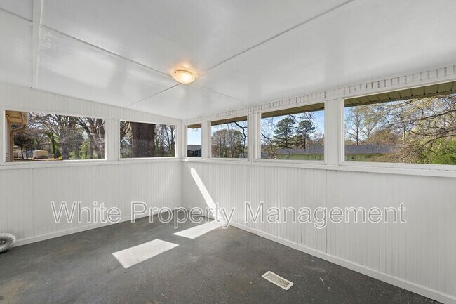 Building Photo - 505 Butler Ct