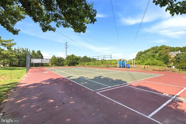 Building Photo - 6123 Joust Ln