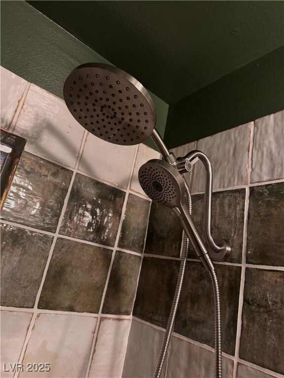 Building Photo - 350 E Desert Inn Rd