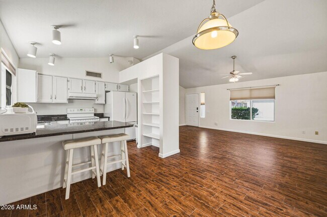 Building Photo - 5246 W Boston Way S