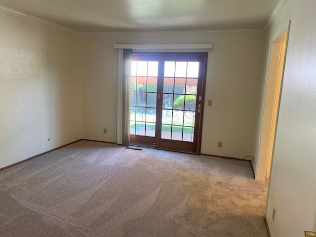 Master Bedroom - 819 Midvale Ln