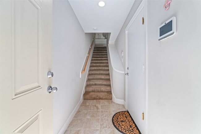 Building Photo - 8705 Bryam St