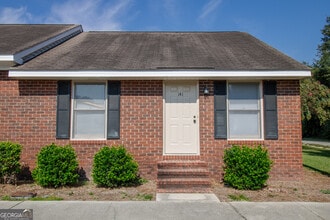 Building Photo - 14-114 Lanier Dr
