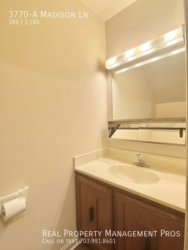 Building Photo - 3770-A Madison Ln-
