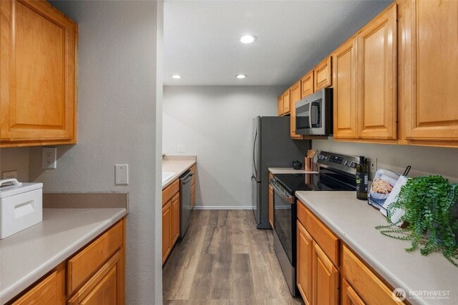 Building Photo - Resort Living at home!