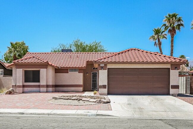 Building Photo - 504 Stonehurst Dr