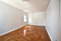 Building Photo - 3121 Mickle Ave